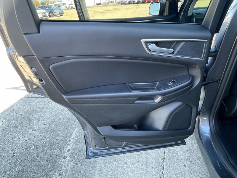 used 2024 Ford Edge car, priced at $27,998