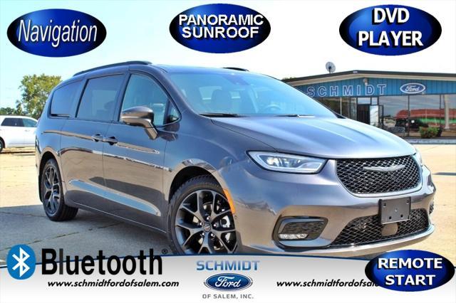 used 2022 Chrysler Pacifica car, priced at $32,998