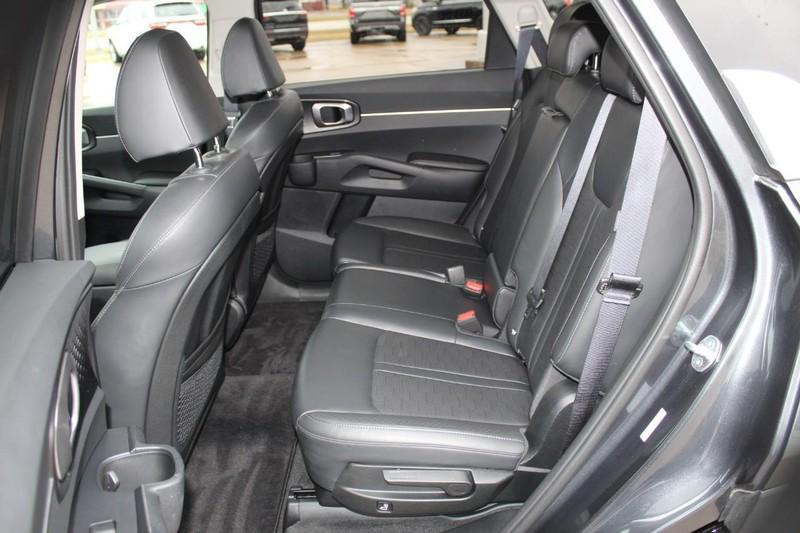 used 2024 Kia Sorento car, priced at $33,998