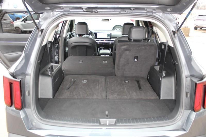 used 2024 Kia Sorento car, priced at $33,998