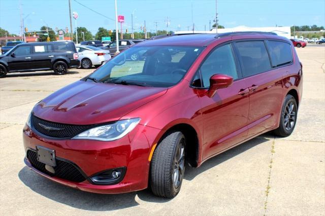 used 2020 Chrysler Pacifica car, priced at $29,998