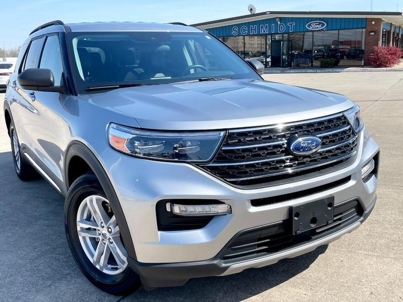 used 2024 Ford Explorer car, priced at $37,998