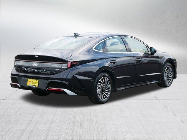 used 2025 Hyundai Sonata Hybrid car, priced at $35,990
