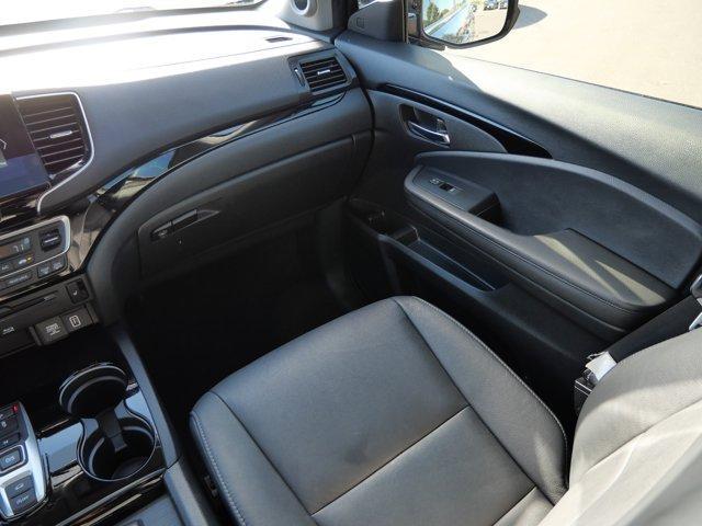 used 2022 Honda Pilot car, priced at $32,490