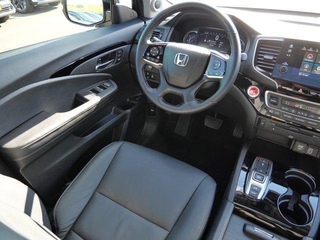 used 2022 Honda Pilot car, priced at $32,490