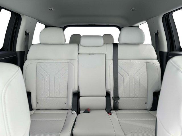 new 2025 Hyundai SANTA FE HEV car, priced at $38,377