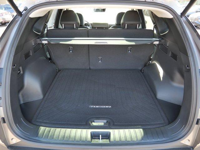 used 2025 Hyundai TUCSON Hybrid car, priced at $31,990
