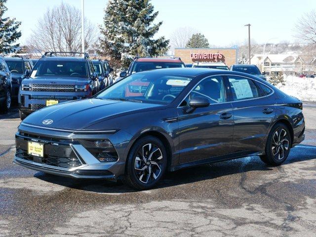 used 2025 Hyundai Sonata car, priced at $27,999