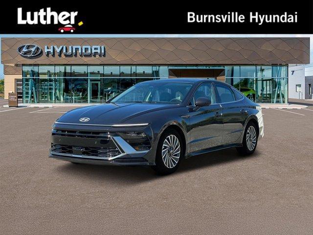new 2025 Hyundai Sonata Hybrid car, priced at $37,612