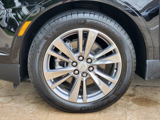 used 2025 Cadillac XT5 car, priced at $47,691