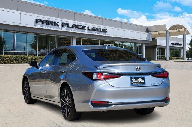 new 2025 Lexus ES 300h car, priced at $51,389