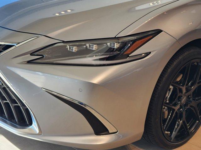 new 2025 Lexus ES 350 car, priced at $65,859