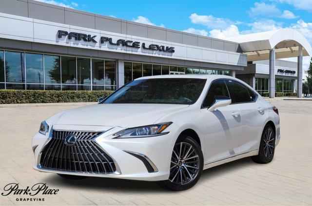 new 2025 Lexus ES 300h car, priced at $51,609