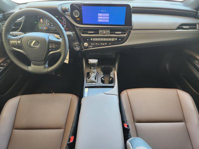 new 2025 Lexus ES 300h car, priced at $51,609