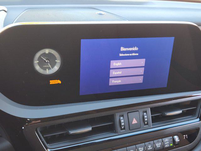 new 2025 Lexus ES 350 car, priced at $48,030