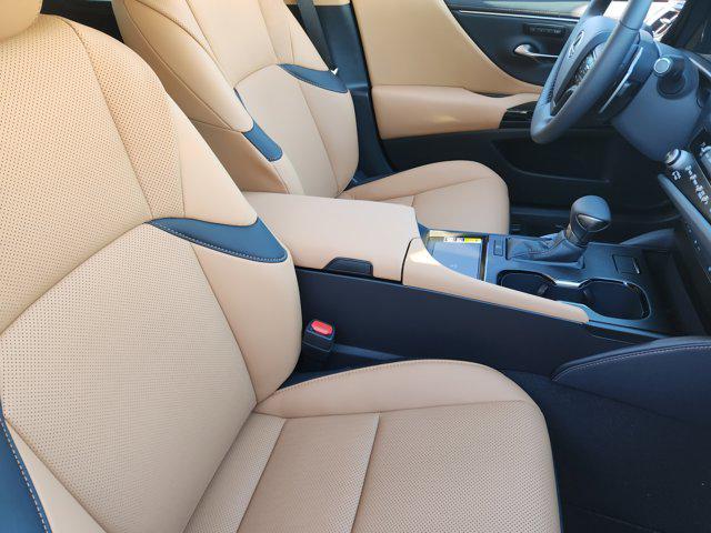 new 2025 Lexus ES 350 car, priced at $48,030