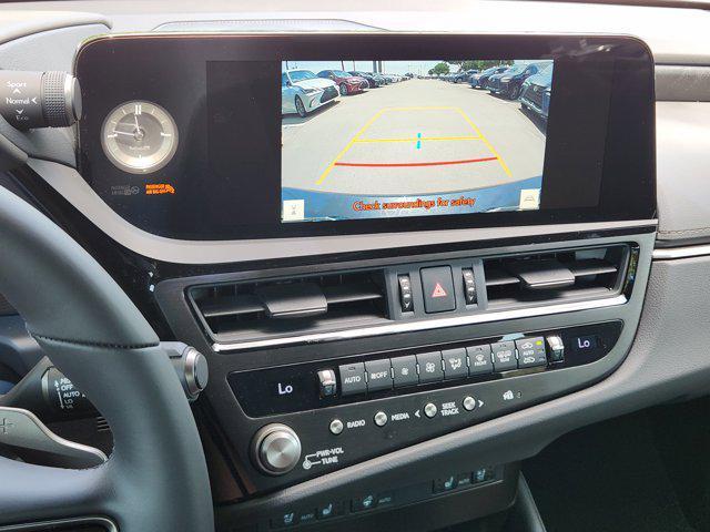 new 2025 Lexus ES 350 car, priced at $50,489