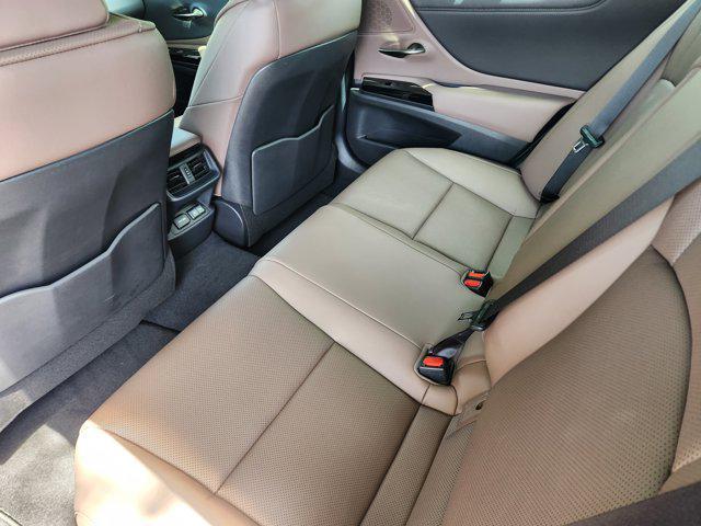 new 2025 Lexus ES 350 car, priced at $50,489