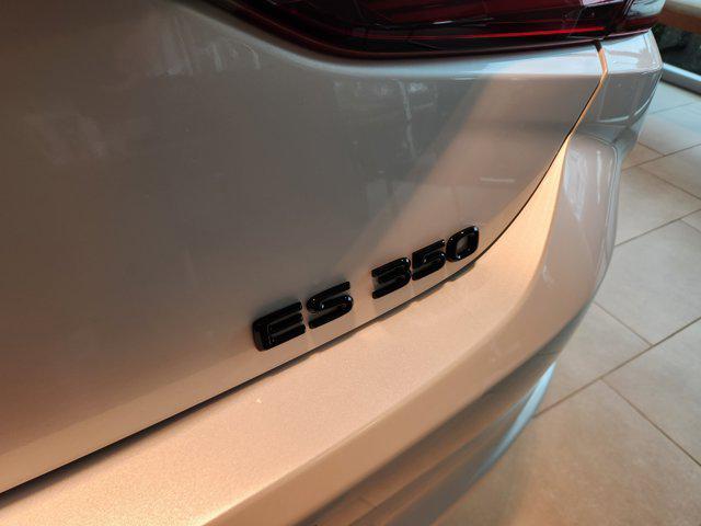 new 2025 Lexus ES 350 car, priced at $49,544