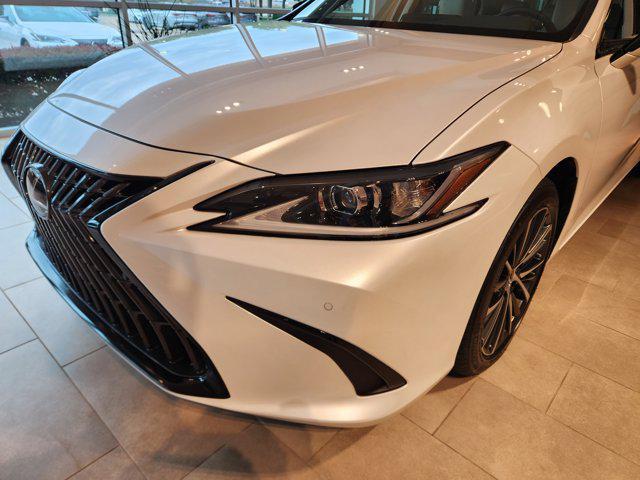 new 2025 Lexus ES 350 car, priced at $49,544