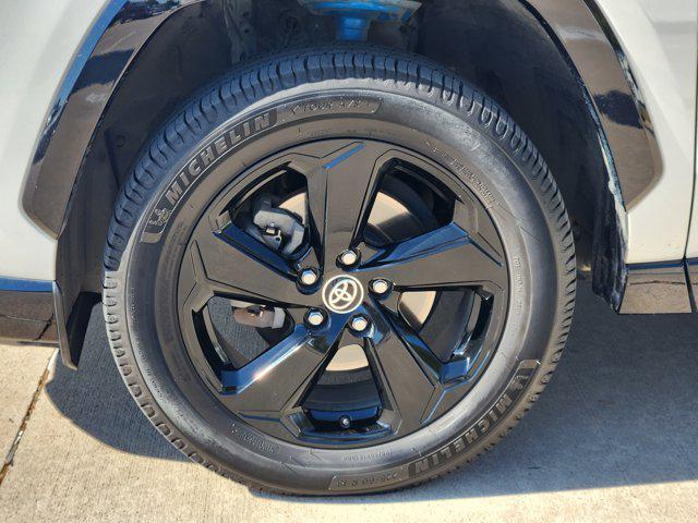 used 2020 Toyota RAV4 Hybrid car, priced at $26,975