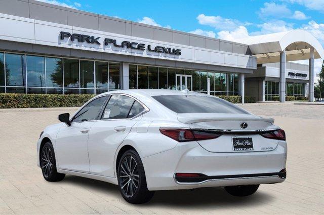 new 2025 Lexus ES 300h car, priced at $51,389