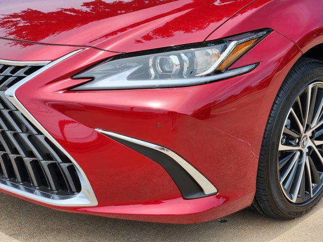 new 2025 Lexus ES 300h car, priced at $50,889