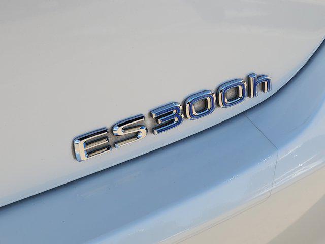 used 2021 Lexus ES 300h car, priced at $37,975