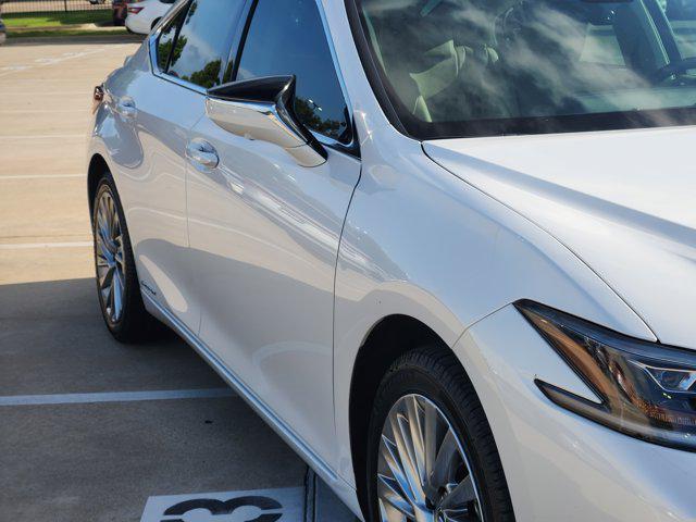 used 2021 Lexus ES 300h car, priced at $37,975