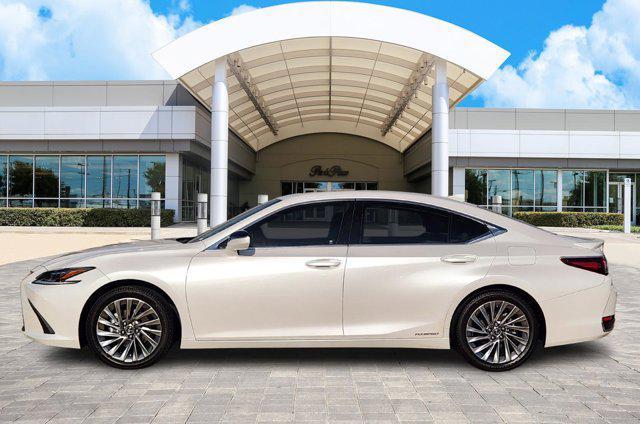 used 2021 Lexus ES 300h car, priced at $37,975