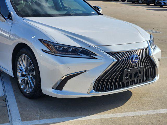 used 2021 Lexus ES 300h car, priced at $37,975