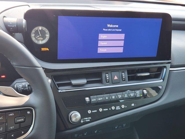 new 2025 Lexus ES 350 car, priced at $49,790