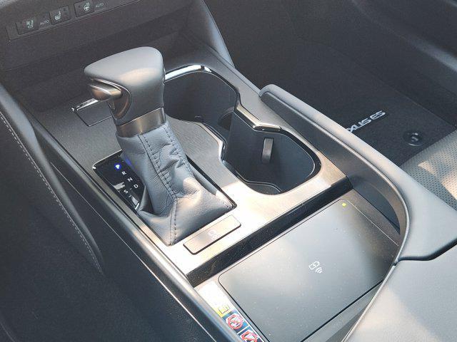 new 2025 Lexus ES 350 car, priced at $49,790