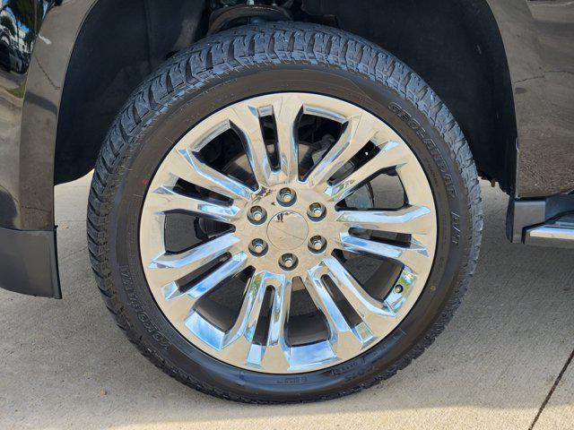 used 2016 GMC Yukon car, priced at $17,988