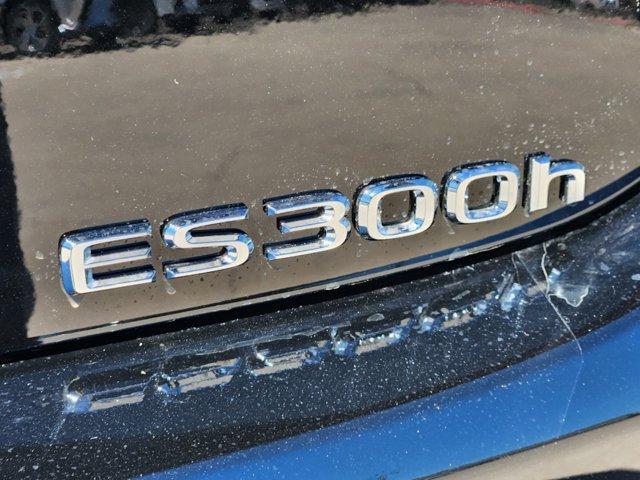 new 2024 Lexus ES 300h car, priced at $50,860