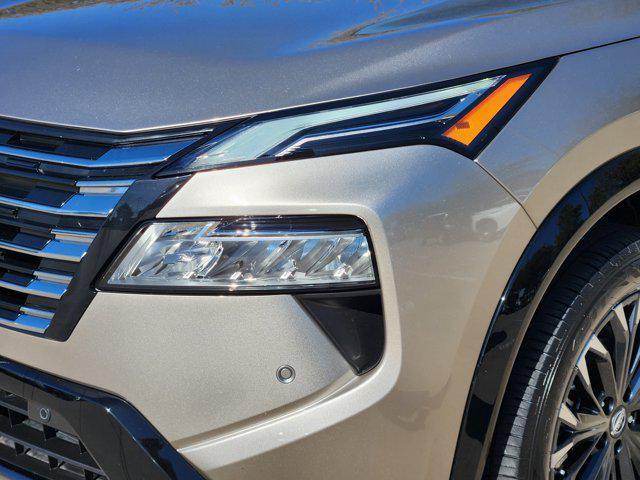 used 2024 Nissan Rogue car, priced at $30,975