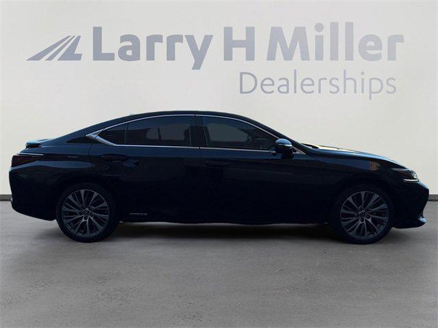 used 2020 Lexus ES 300h car, priced at $31,975