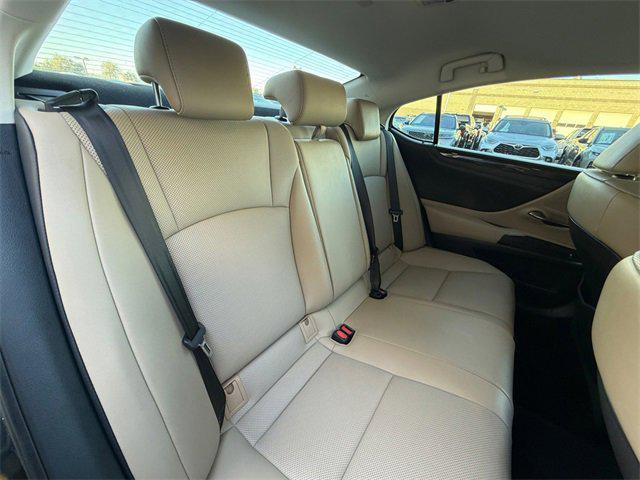 used 2020 Lexus ES 300h car, priced at $31,975