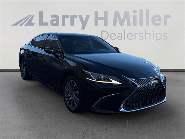 used 2020 Lexus ES 300h car, priced at $31,975