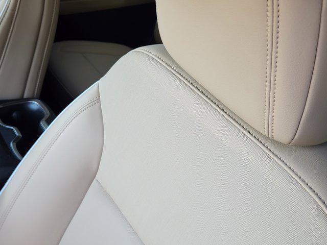 used 2025 Buick Enclave car, priced at $36,034