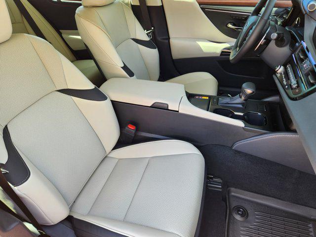 new 2025 Lexus ES 350 car, priced at $48,959