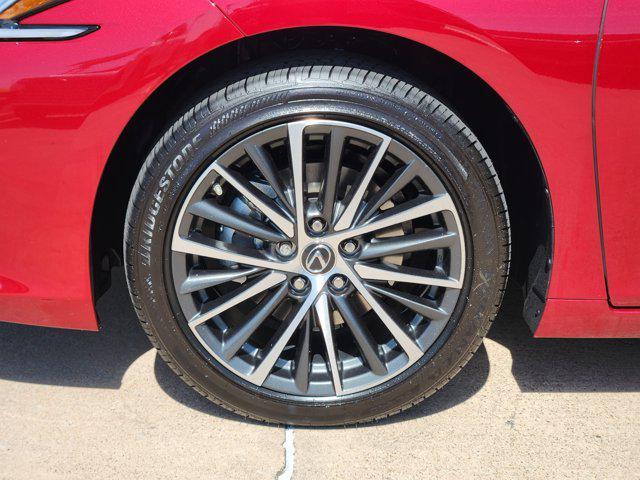 new 2025 Lexus ES 350 car, priced at $48,959