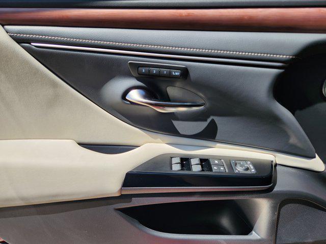 new 2025 Lexus ES 350 car, priced at $48,959