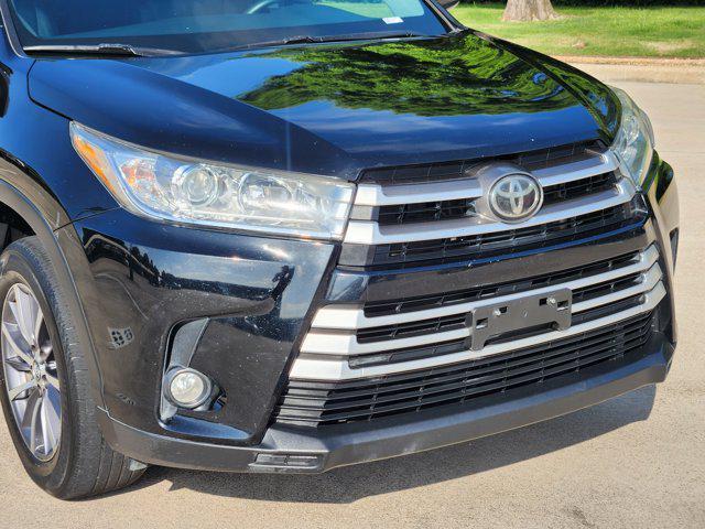 used 2018 Toyota Highlander car, priced at $17,444