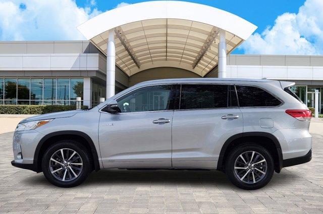 used 2018 Toyota Highlander Hybrid car, priced at $29,175