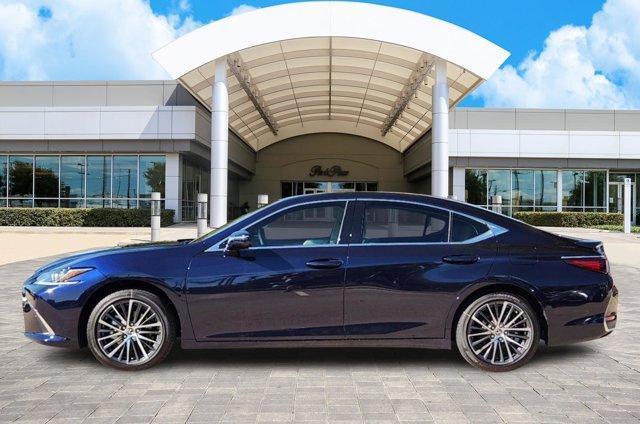 new 2025 Lexus ES 300h car, priced at $50,889