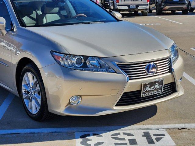 used 2013 Lexus ES 300h car, priced at $18,310