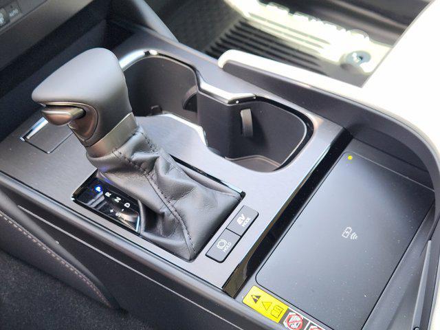 new 2025 Lexus ES 300h car, priced at $51,930