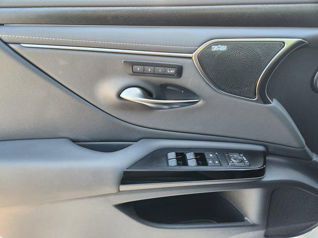 new 2025 Lexus ES 350 car, priced at $56,844