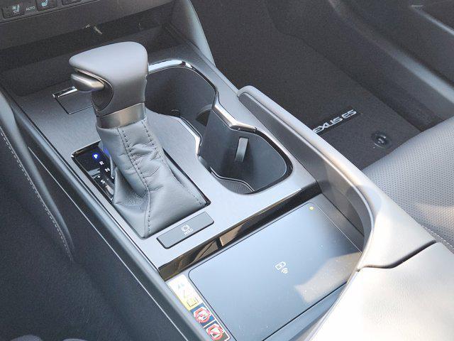 new 2025 Lexus ES 350 car, priced at $56,844